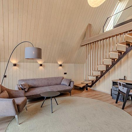 Equides Club Hotell Lesniki Eksteriør bilde