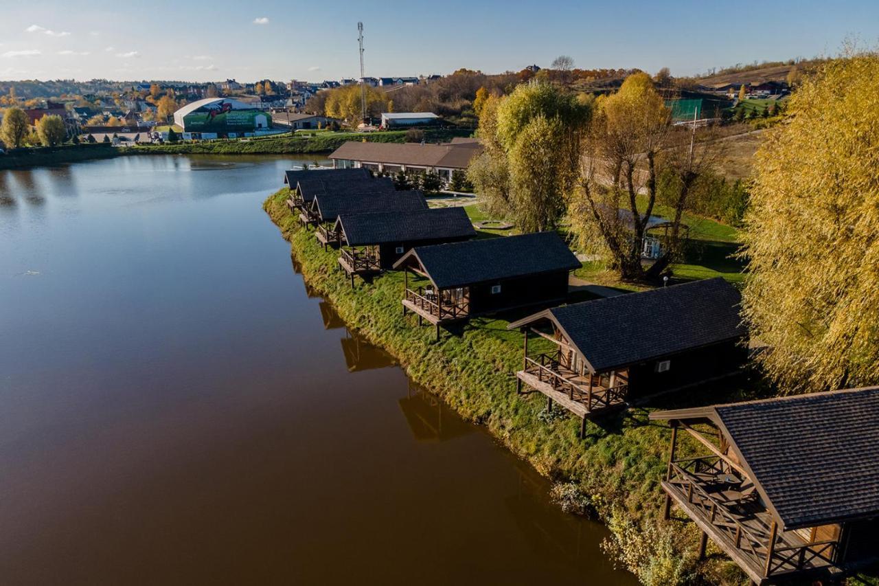 Equides Club Hotell Lesniki Eksteriør bilde