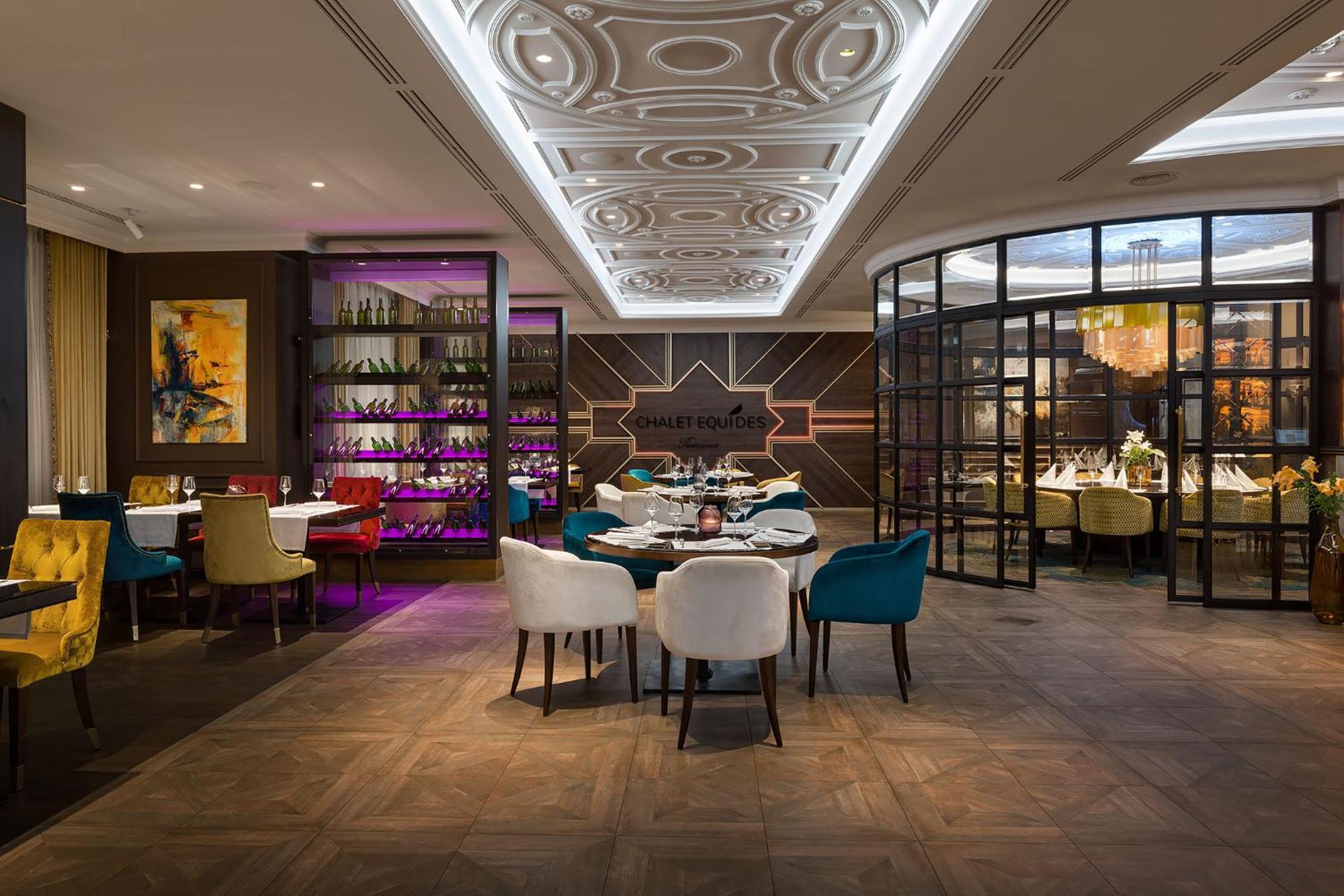 Equides Club Hotell Lesniki Eksteriør bilde