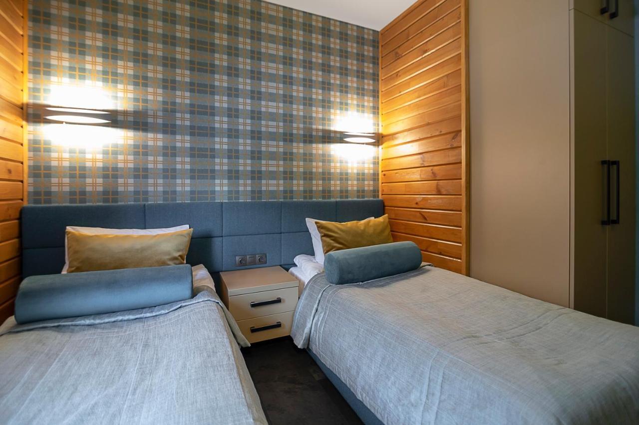 Equides Club Hotell Lesniki Eksteriør bilde